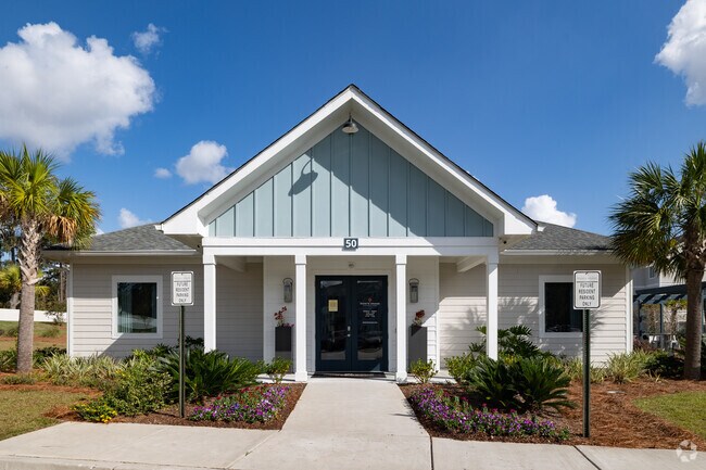 Pointe Grand Leasing Office